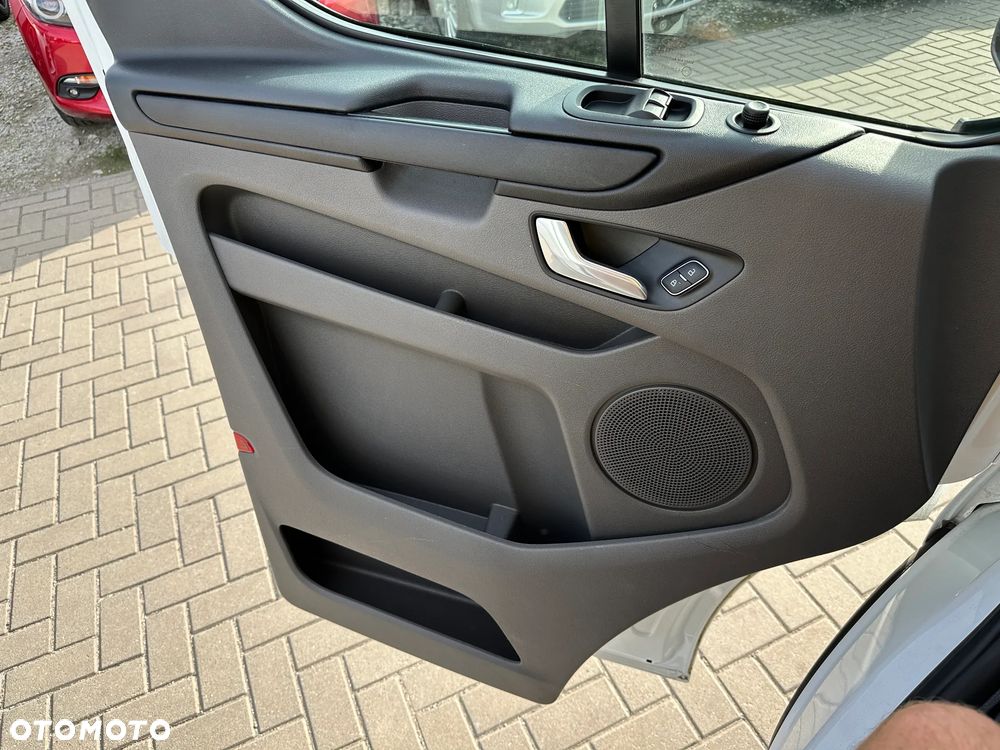 Ford Transit Custom - 21