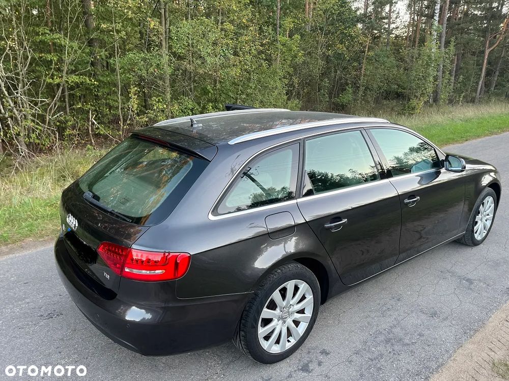 Audi A4 Avant 2.0 TDI DPF Ambition - 29
