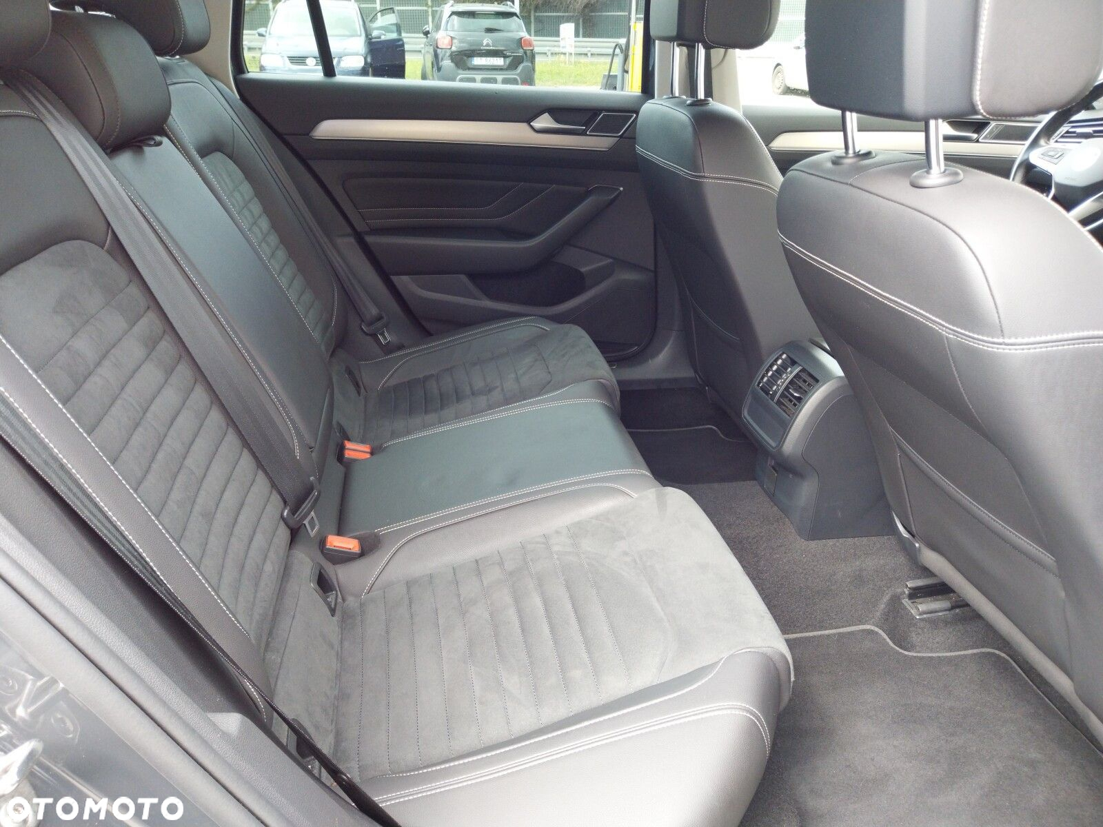Volkswagen Passat 2.0 TDI Elegance DSG - 7