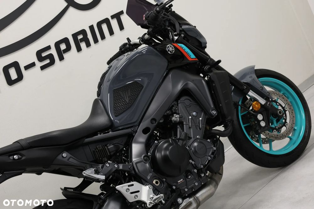 Yamaha MT - 16