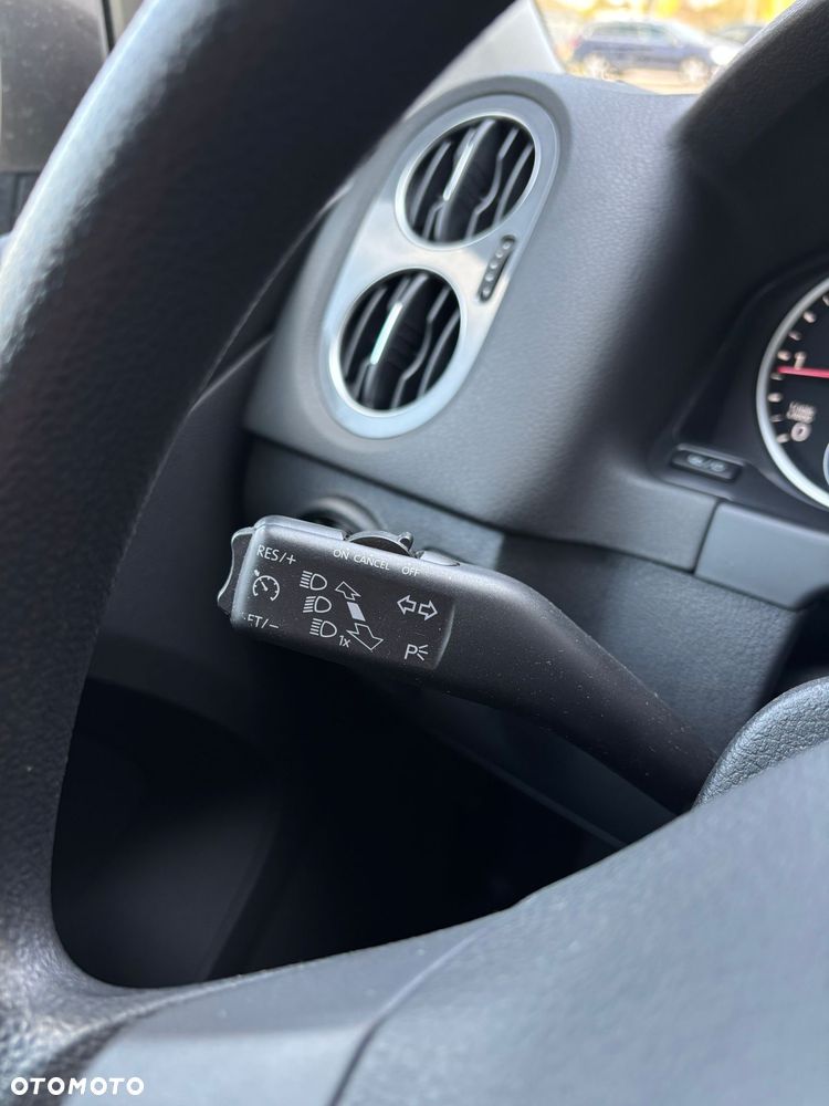 Volkswagen Tiguan - 25
