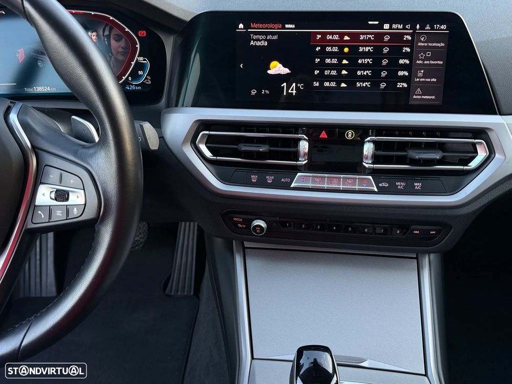 BMW 320 e Touring Line Sport Auto - 24