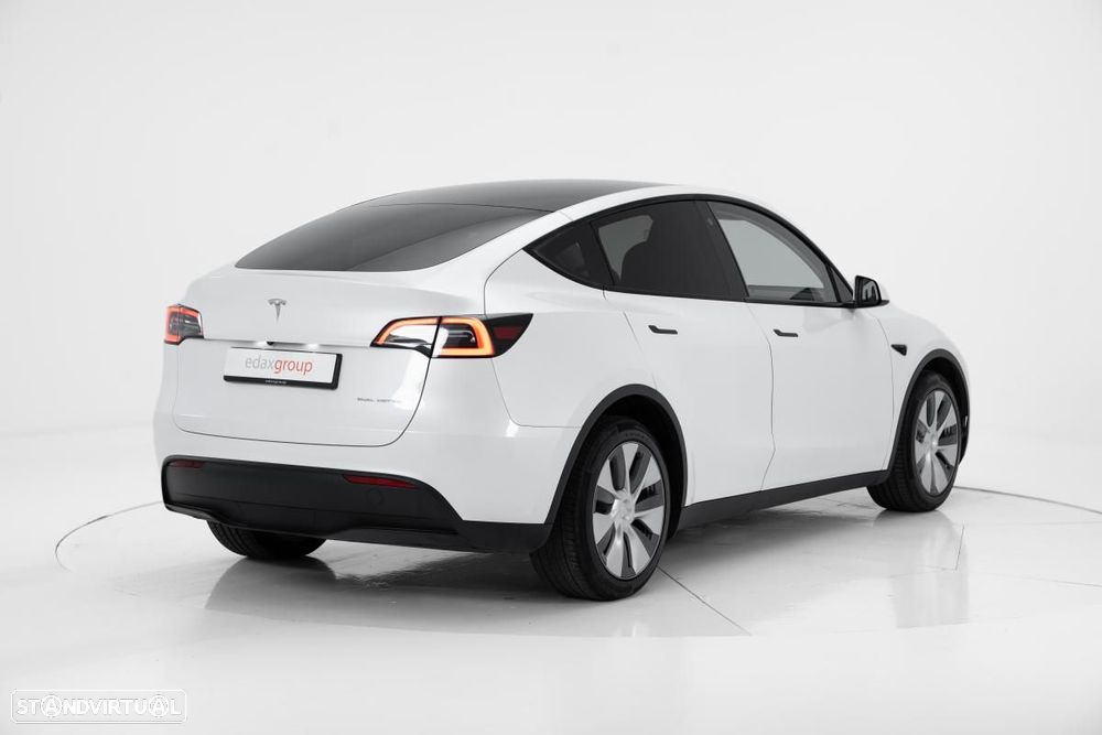 Tesla Model Y Long Range Tração Traseira - 4
