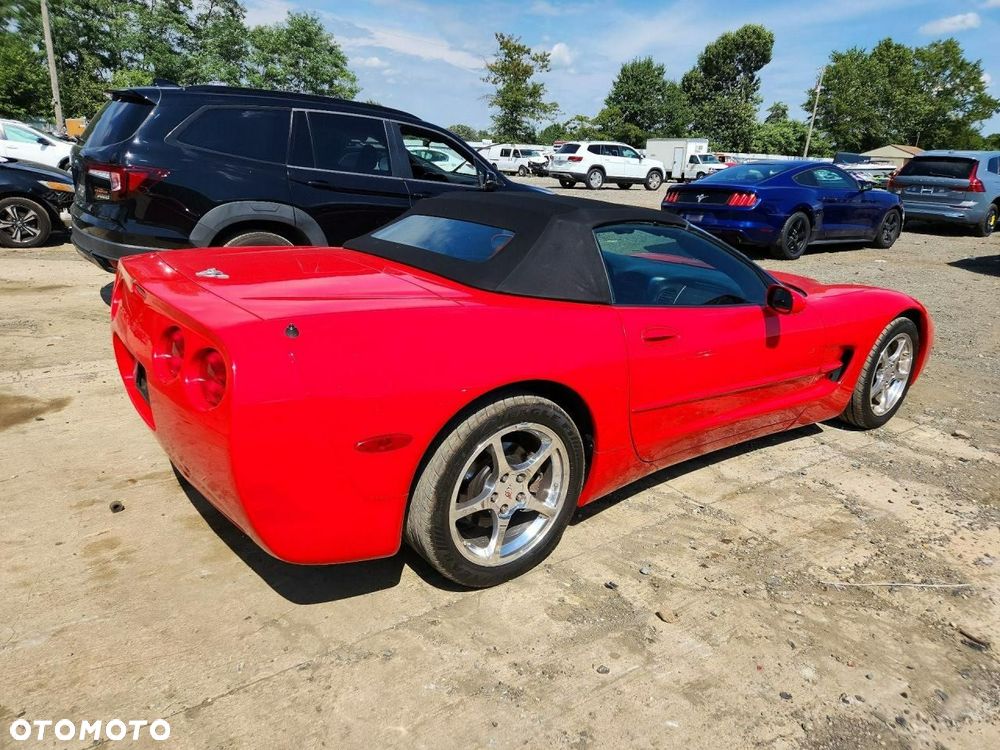 Chevrolet Corvette 2003 photo 4