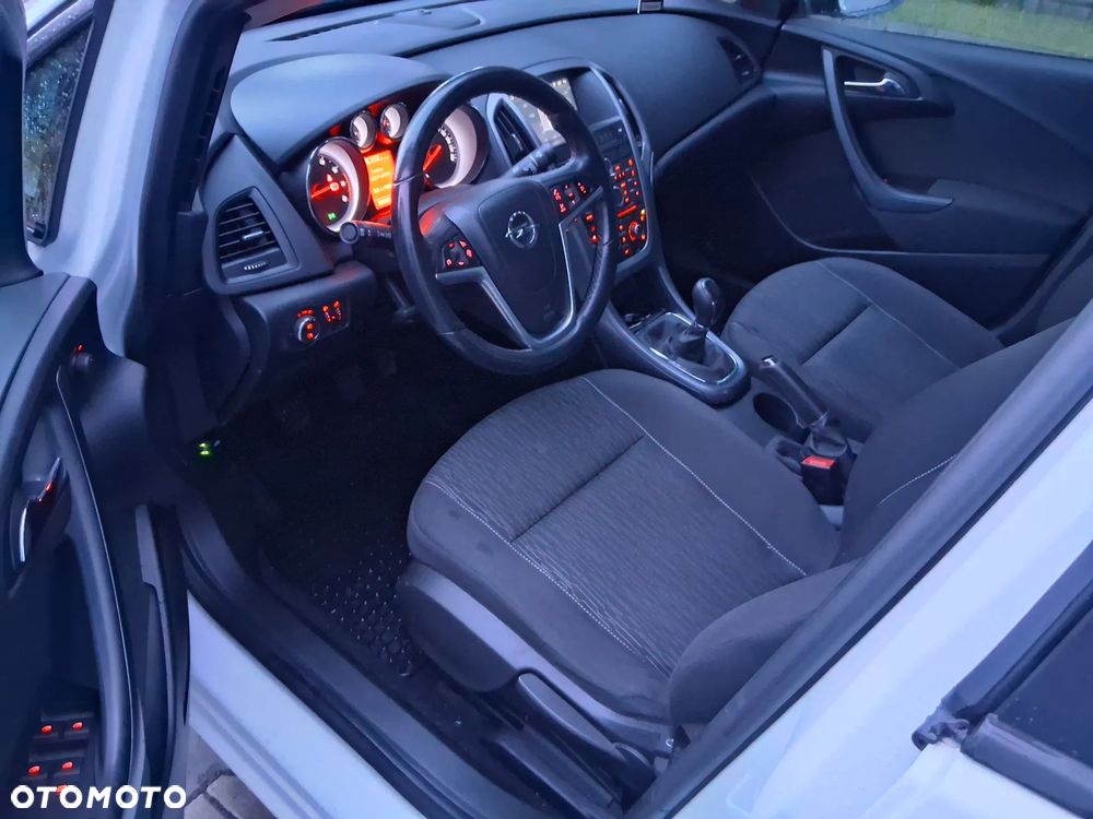 Opel Astra 1.6 Business EU6 - 24
