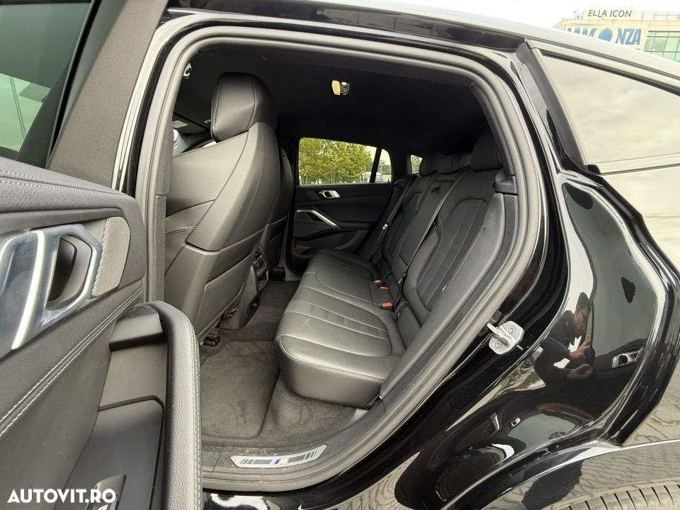 BMW X6 M M50i - 13