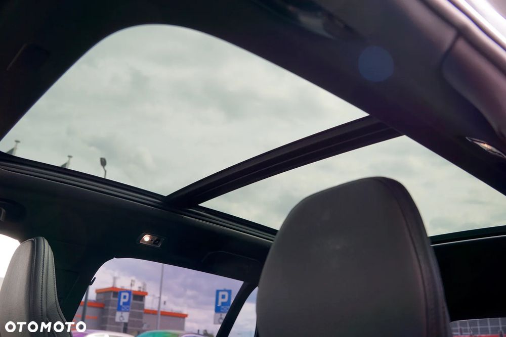 Volvo V60 T6 AWD R-Design - 38