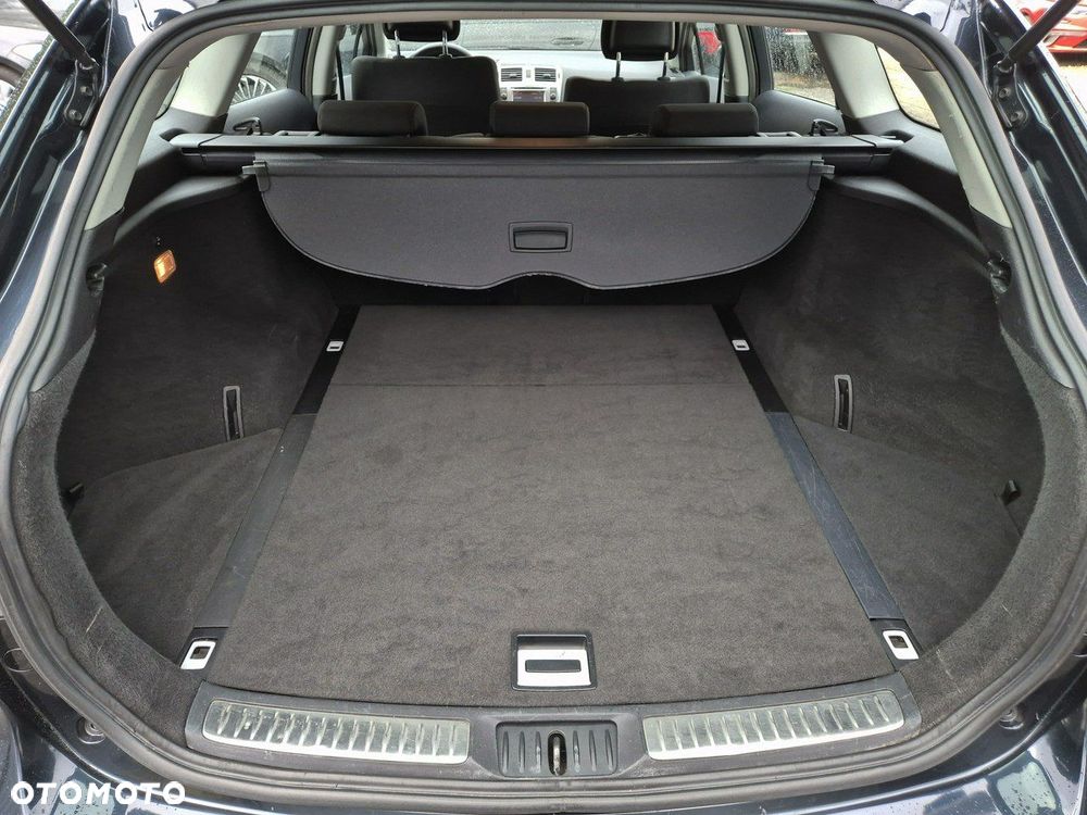 Toyota Avensis - 5
