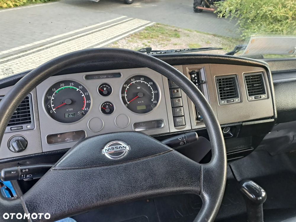 Nissan ATLEON - 8