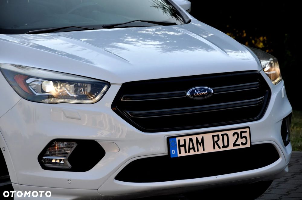 Ford Kuga 1.5 EcoBoost 4WD Titanium Plus - 11