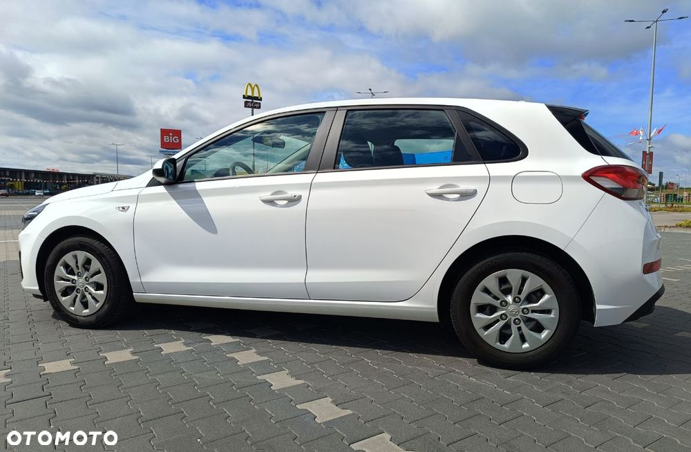 Hyundai i30 1.5 DPI Classic + - 3