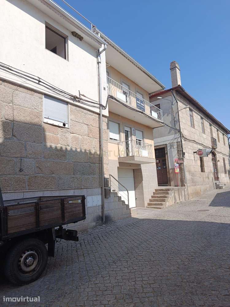 Moradia T3 em Alfândega da Fé, Bragança - Grande imagem: 2/49