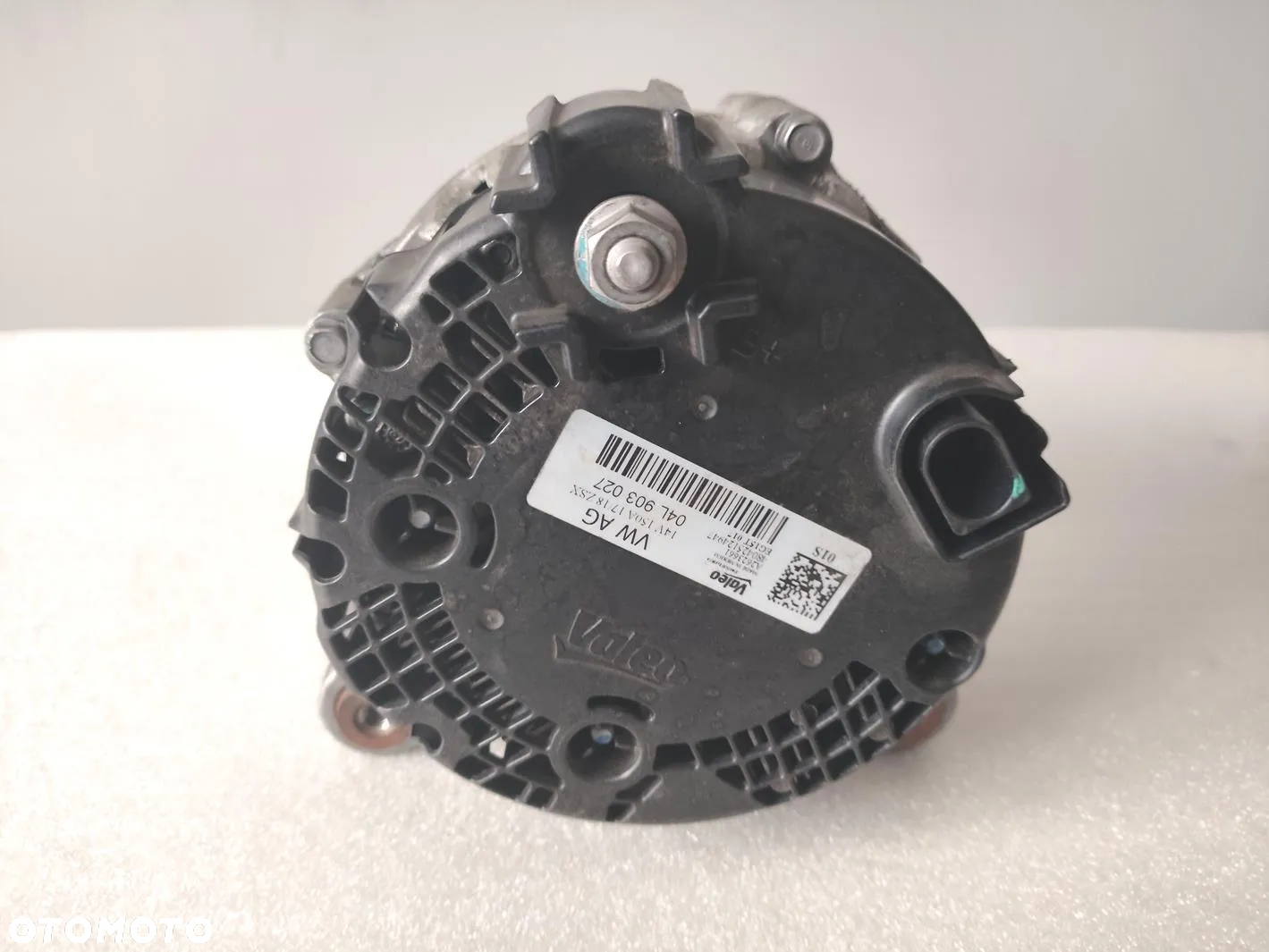Alternator AUDI 2.0 TDI 04L903027 - 2