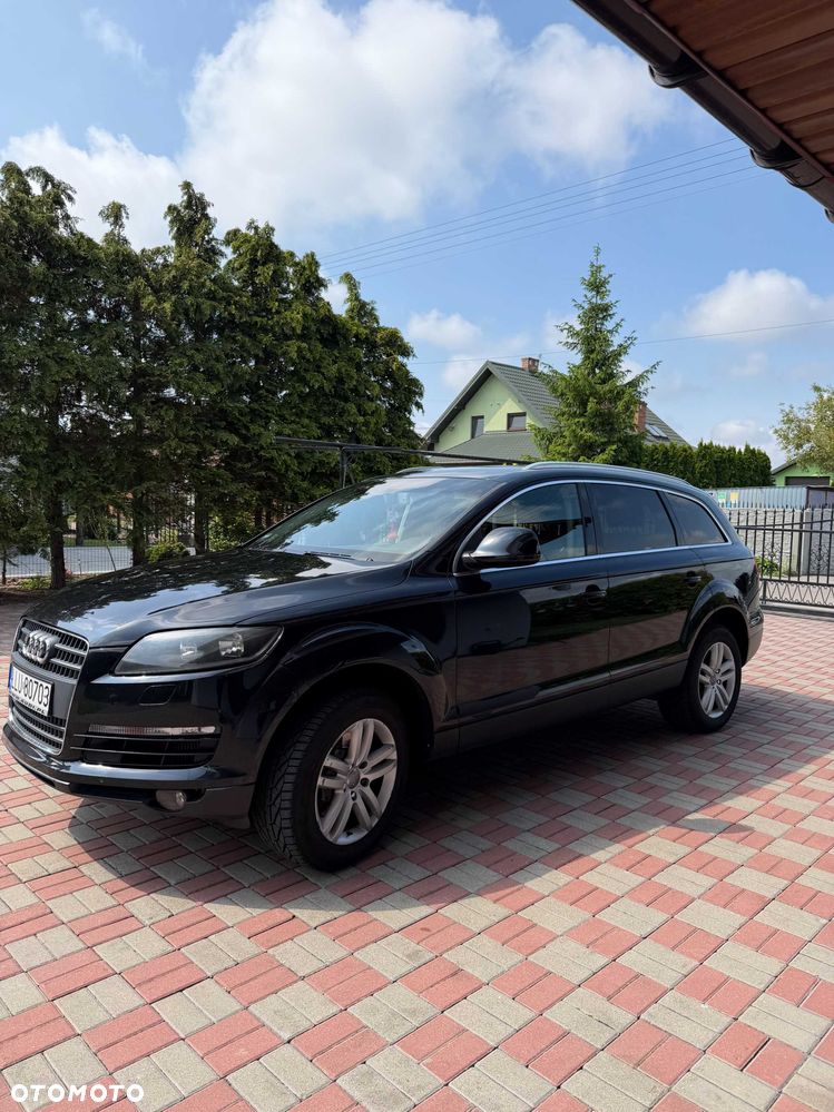 Audi Q7 - 1