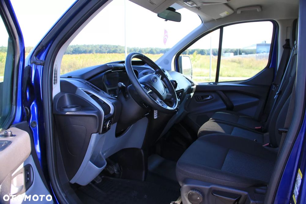 Ford Transit Custom - 13