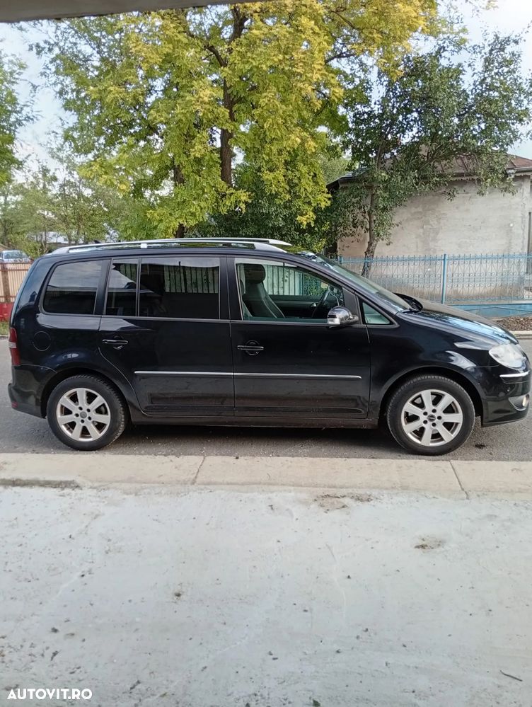 Volkswagen Touran 2.0 TDI DPF Trendline - 4