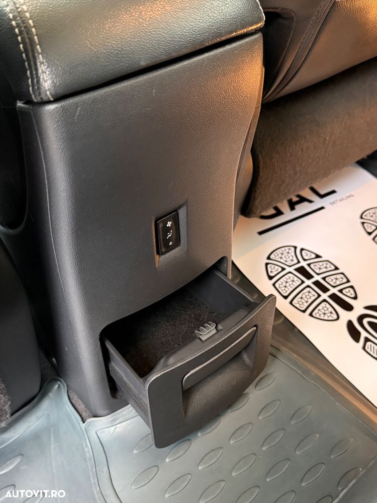 Renault Koleos 2.0 dCI FAP 4x4 Aut. Night and Day - 19