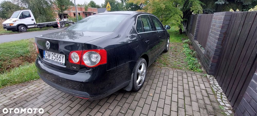 Volkswagen Jetta 1.9 TDI Comfortline - 3