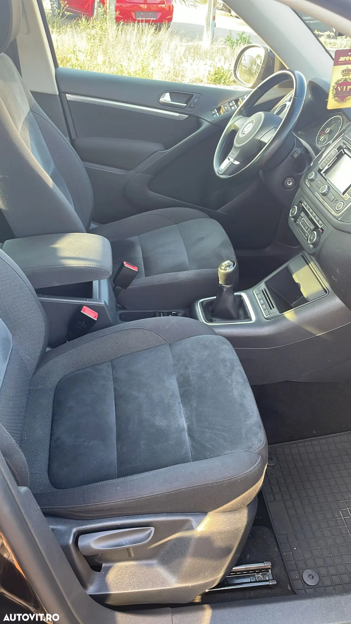 Volkswagen Tiguan - 6