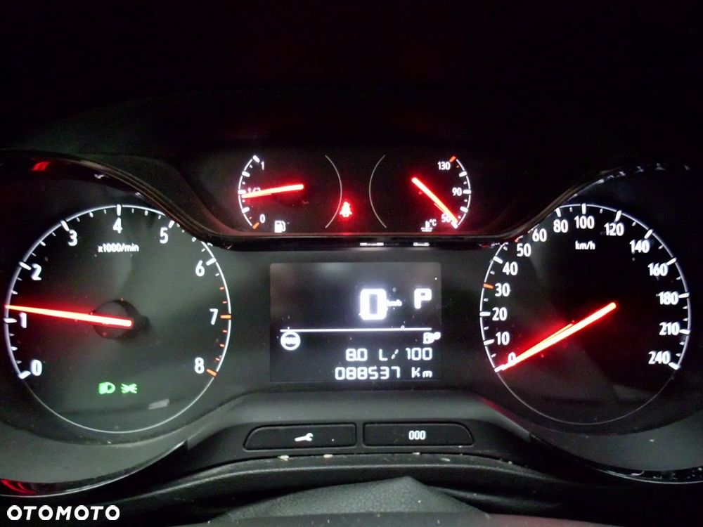 Opel Crossland X 1.2 T Enjoy S&S - 11