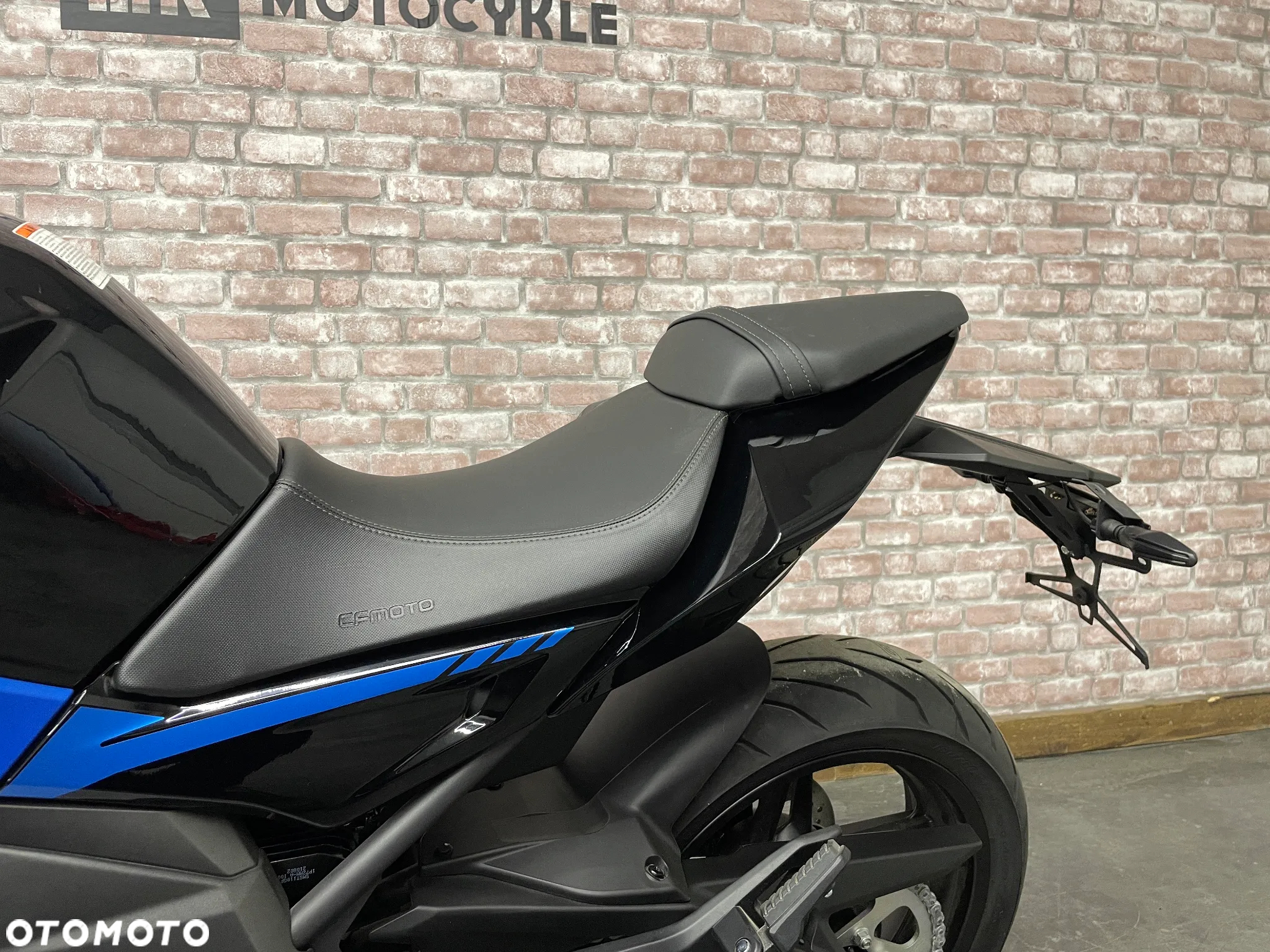 CFMoto NK - 11