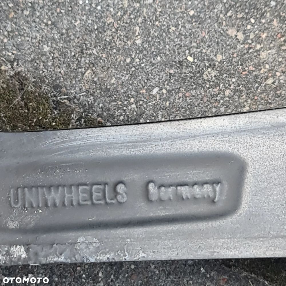 Komplet felg z oponami - 4