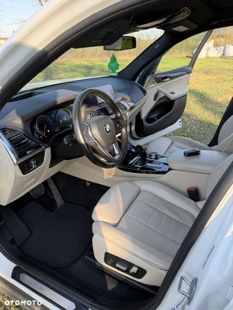 BMW X3 xDrive30i Luxury Line sport - 38