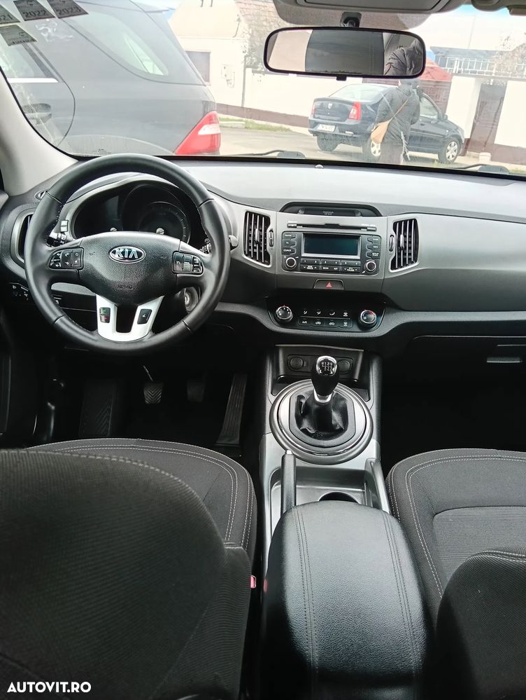 KIA Sportage 2013 — imagine 2