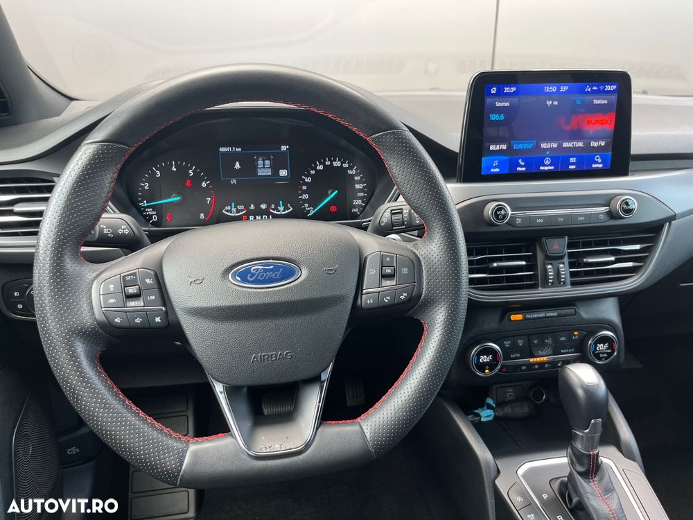 FORD Focus 2022 — imagine 12