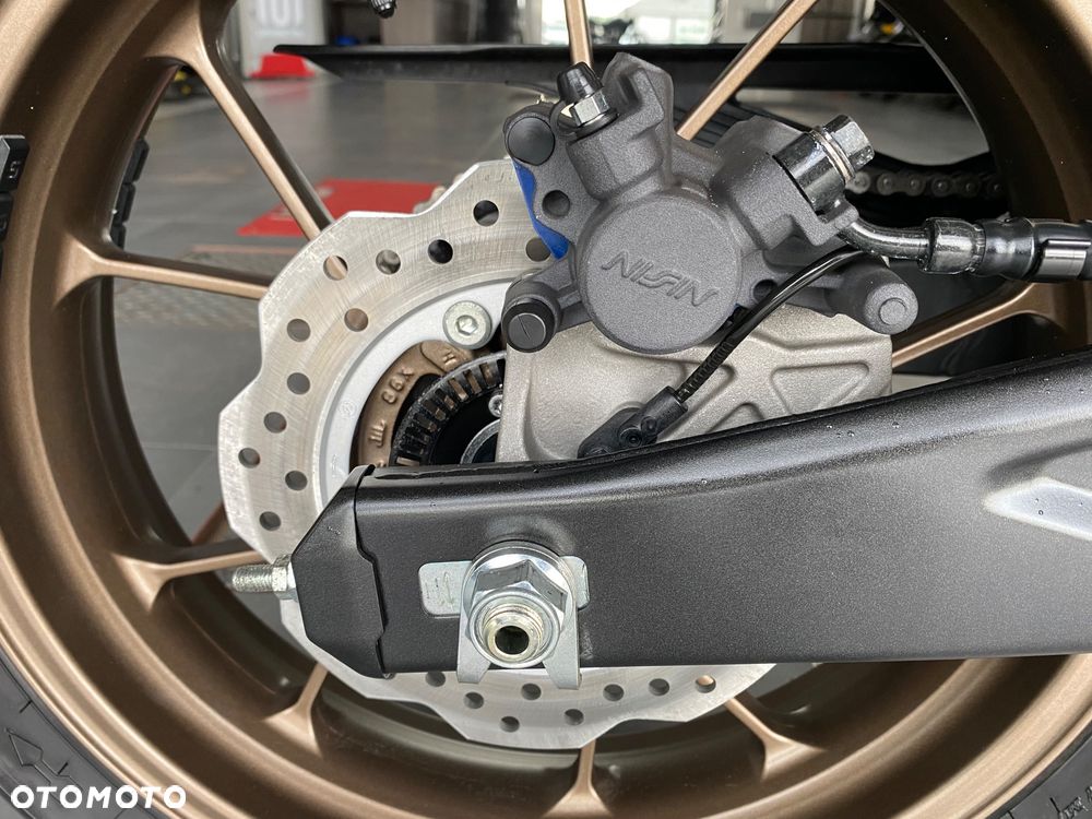 Honda CBR - 23