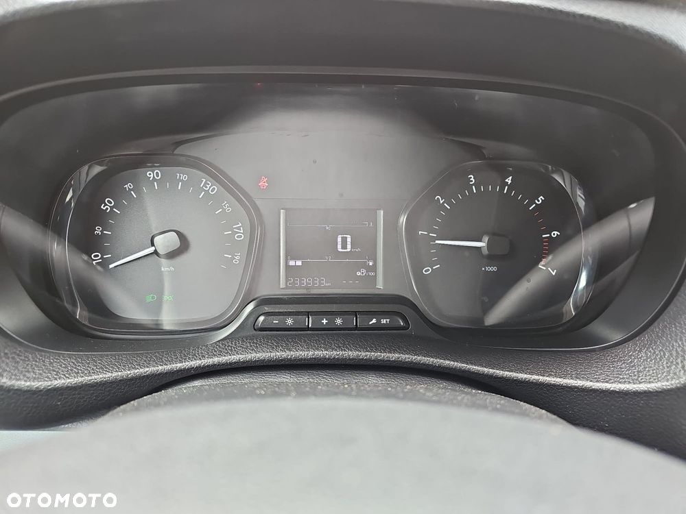 Toyota PROACE - 17