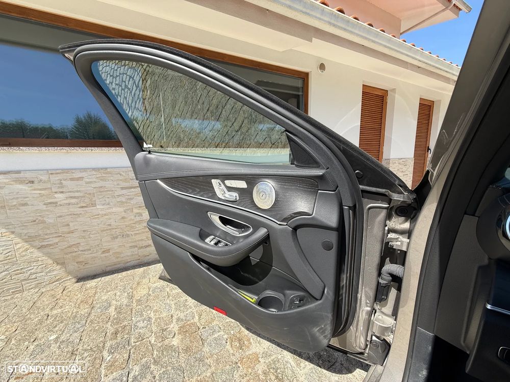 Mercedes-Benz E 300 - 10