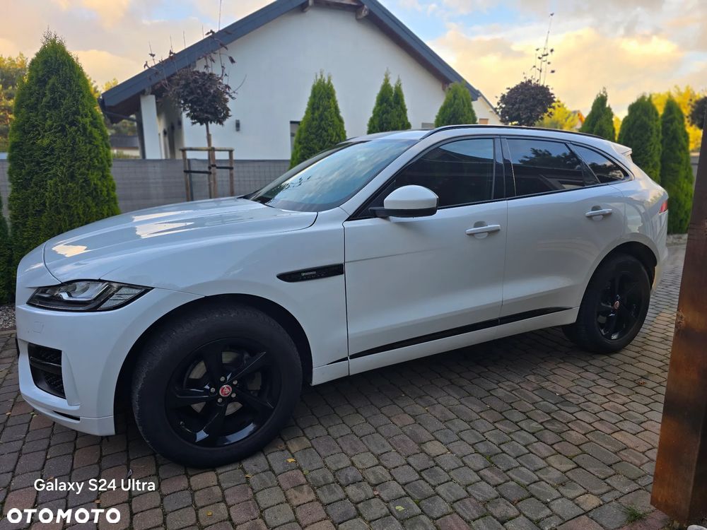 Jaguar F-Pace 2017 photo 5