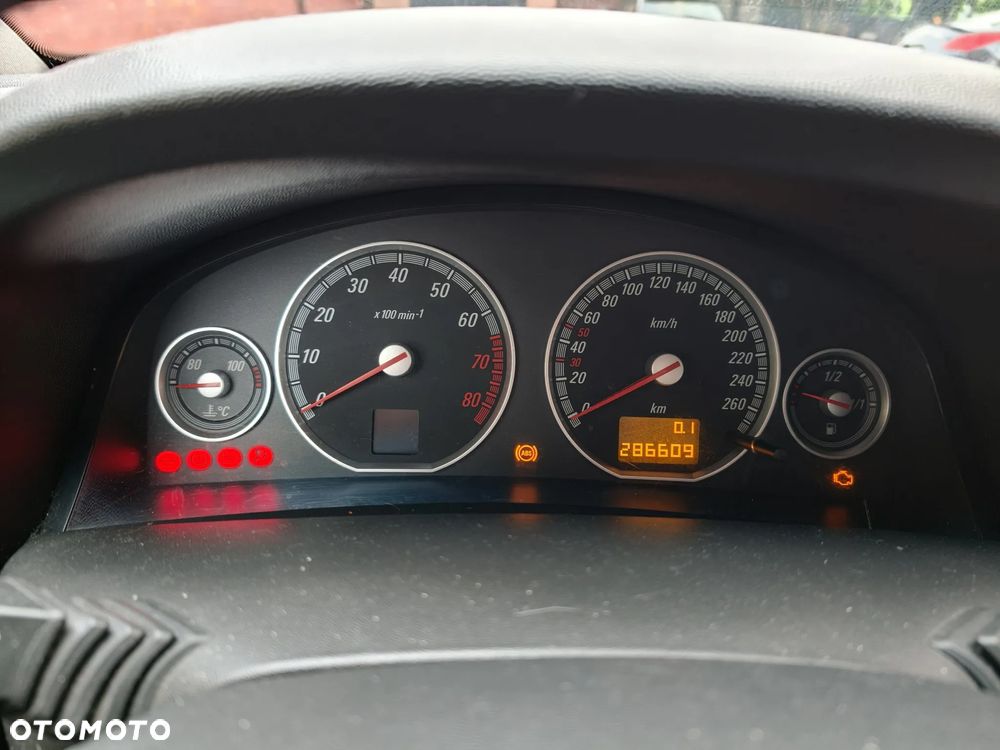 Opel Vectra 1.8 CDX - 12