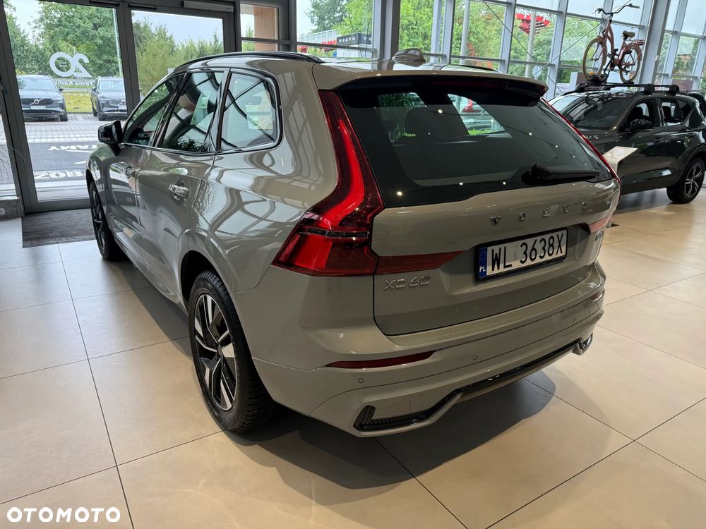 Volvo XC 60 B5 B AWD Plus Dark - 10