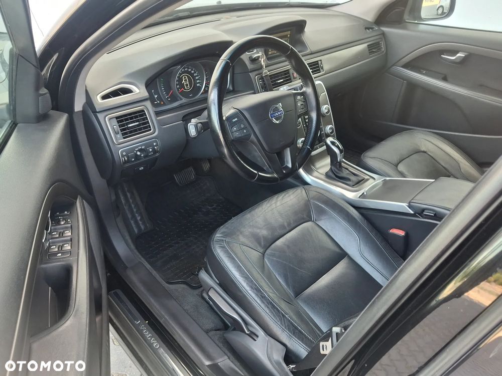 Volvo V70 T5 Powershift Summum - 17