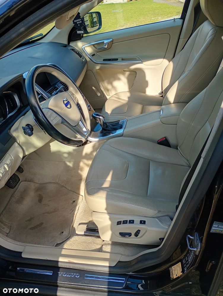Volvo XC 60 D4 Geartronic Summum - 5