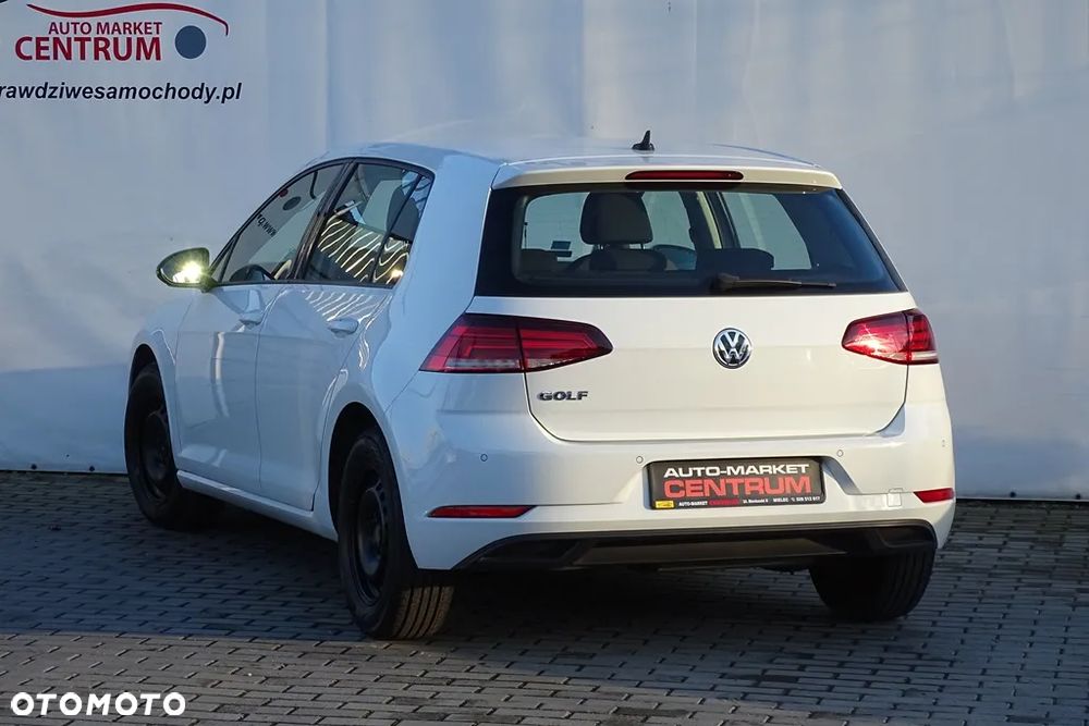 Volkswagen Golf VII 1.6 TDI BMT Trendline - 15