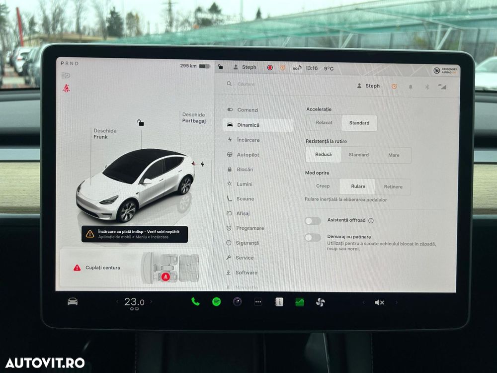 Tesla Model Y Long Range Dual Motor AWD - 27