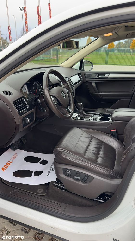 Volkswagen Touareg - 22