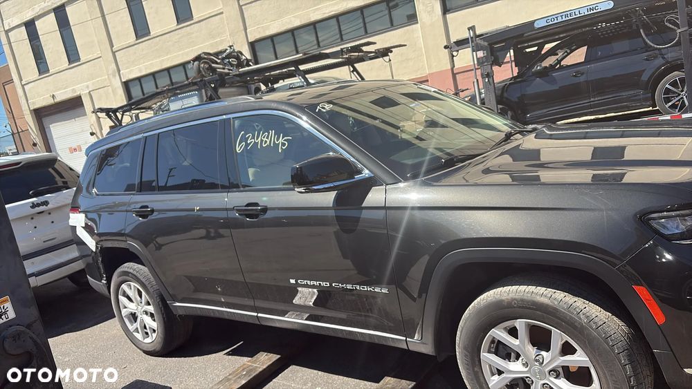 Jeep Grand Cherokee - 40
