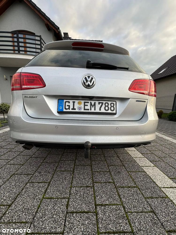 Volkswagen Passat 1.6 TDI Comfortline - 6