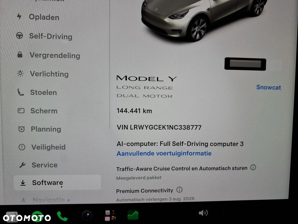 Tesla Model Y Long Range AWD - 10