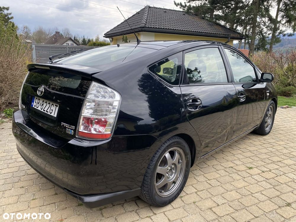 Toyota Prius 1.5 VVT-i Sol - 4