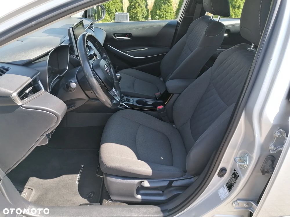 Toyota Corolla 1.6 Comfort - 17