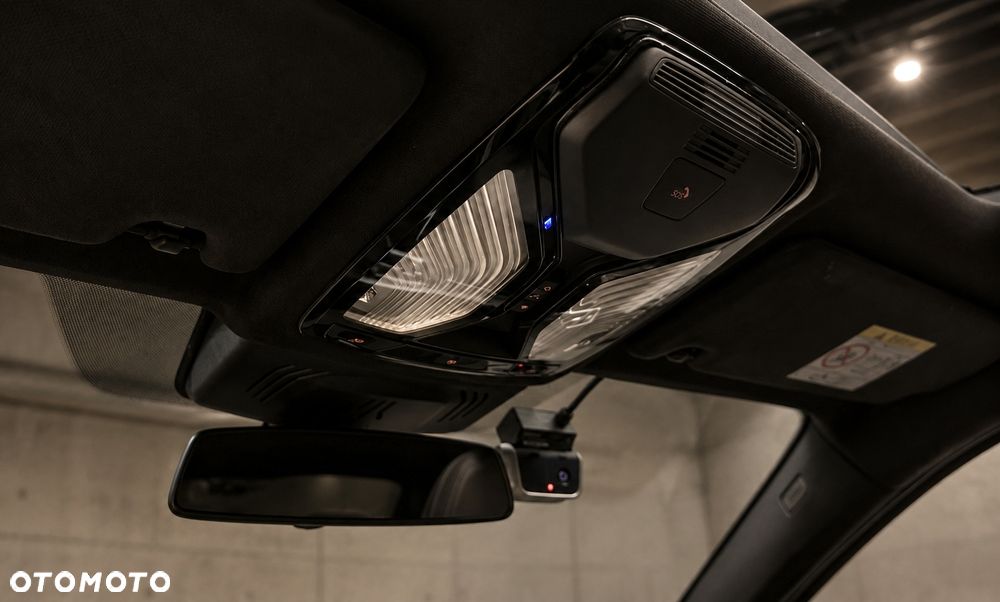 BMW Seria 3 320i M Sport - 23