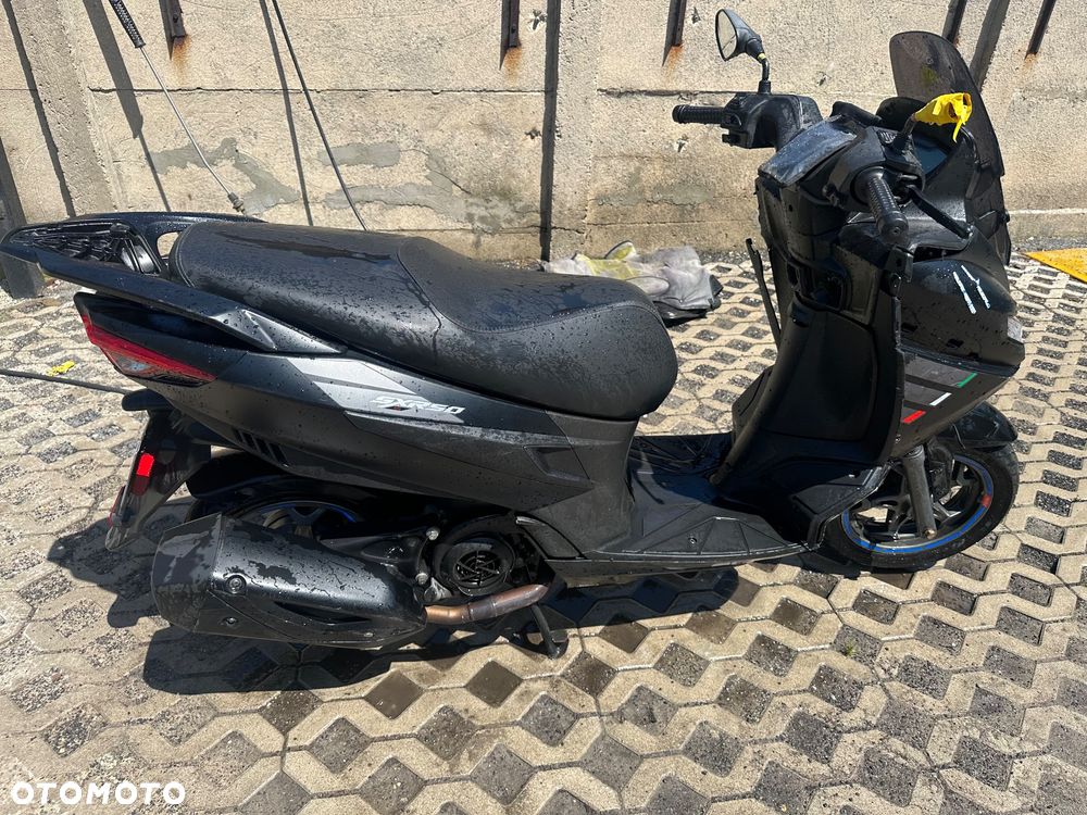 Aprilia SX - 5