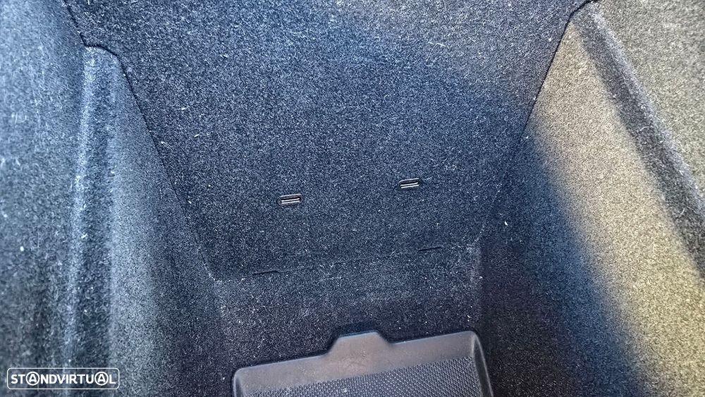 Tesla Model Y Long Range Tração Integral - 45