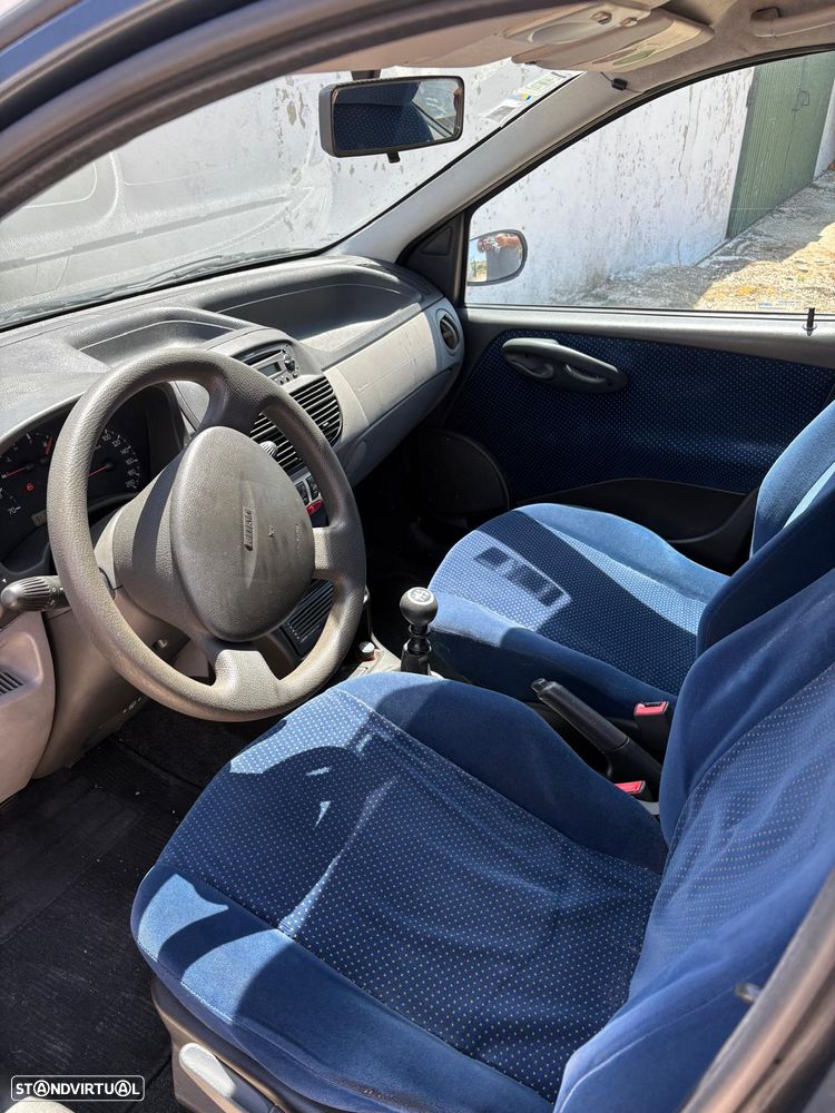 Fiat Punto 1.2 16V 80 Dynamic - 2