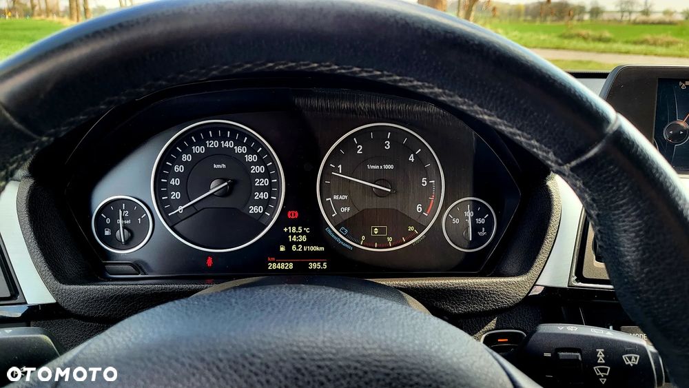 BMW Seria 3 318d xDrive - 11